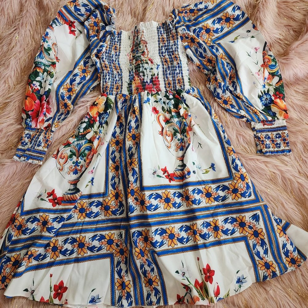DRESS